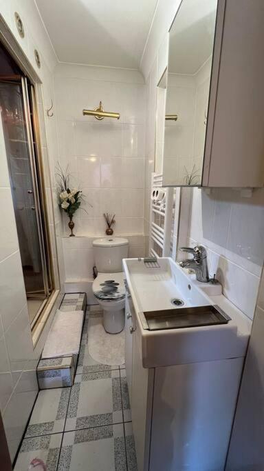 Palaz 6 - 2 Bedroom Flat إدمونتون المظهر الخارجي الصورة